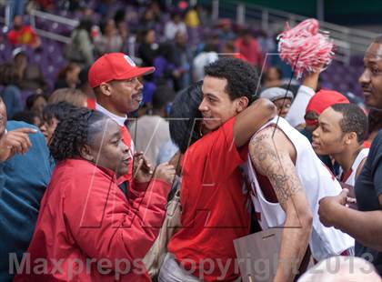 Thumbnail 3 in Mount Tabor vs Olympic (NCHSAA 4A Western Regional Final) photogallery.