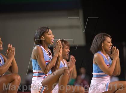 Thumbnail 1 in Mount Tabor vs Olympic (NCHSAA 4A Western Regional Final) photogallery.