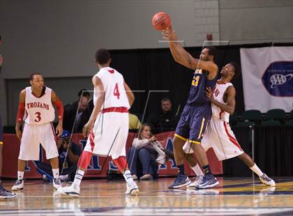 Thumbnail 2 in Mount Tabor vs Olympic (NCHSAA 4A Western Regional Final) photogallery.