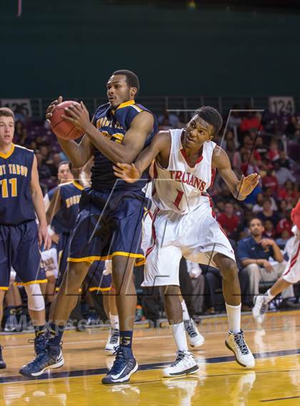 Thumbnail 1 in Mount Tabor vs Olympic (NCHSAA 4A Western Regional Final) photogallery.