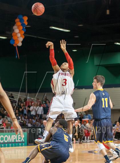 Thumbnail 3 in Mount Tabor vs Olympic (NCHSAA 4A Western Regional Final) photogallery.
