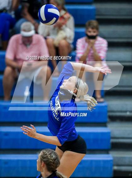 Thumbnail 2 in Leonard @ Gunter photogallery.