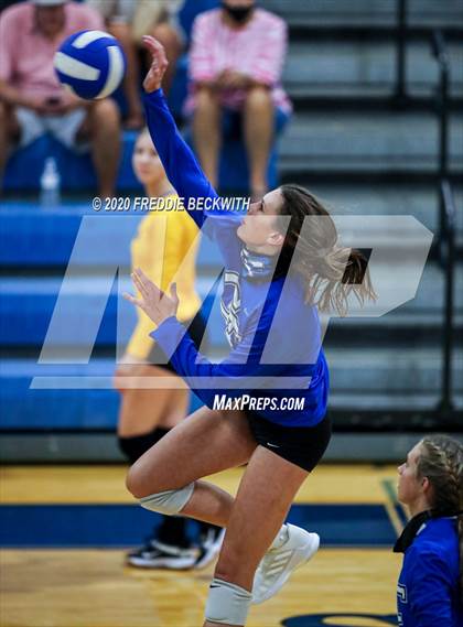 Thumbnail 3 in Leonard @ Gunter photogallery.