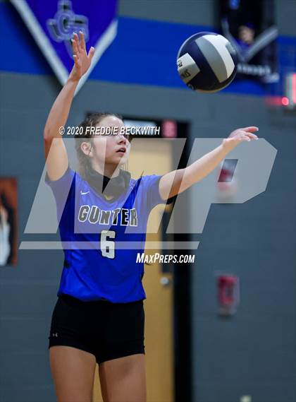 Thumbnail 2 in Leonard @ Gunter photogallery.