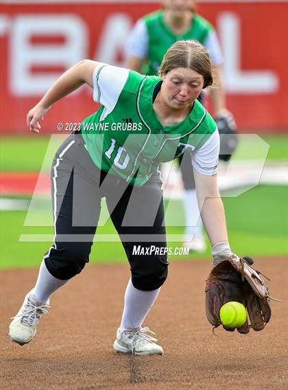 Thumbnail 3 in Hughes Springs @ Tatum (UIL 3A Bi-District) photogallery.