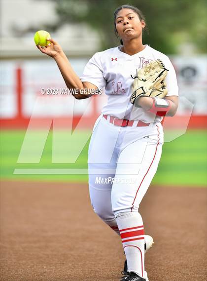 Thumbnail 3 in Hughes Springs @ Tatum (UIL 3A Bi-District) photogallery.