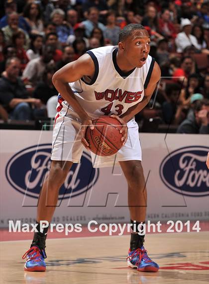 Thumbnail 3 in Villa Park vs. King (CIF SS 1A Final) photogallery.