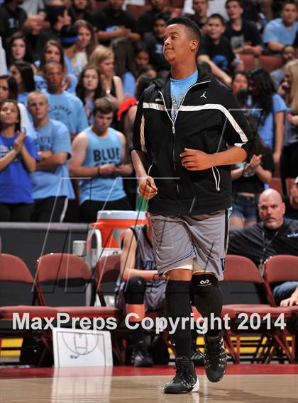 Thumbnail 3 in Villa Park vs. King (CIF SS 1A Final) photogallery.