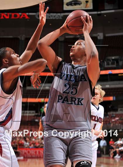 Thumbnail 3 in Villa Park vs. King (CIF SS 1A Final) photogallery.
