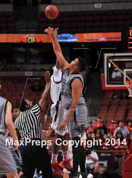 Thumbnail 3 in Villa Park vs. King (CIF SS 1A Final) photogallery.