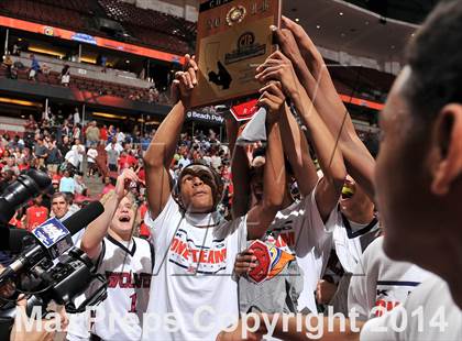 Thumbnail 1 in Villa Park vs. King (CIF SS 1A Final) photogallery.