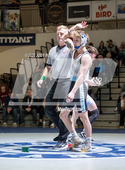 Thumbnail 1 in UHSAA 6A Division A photogallery.