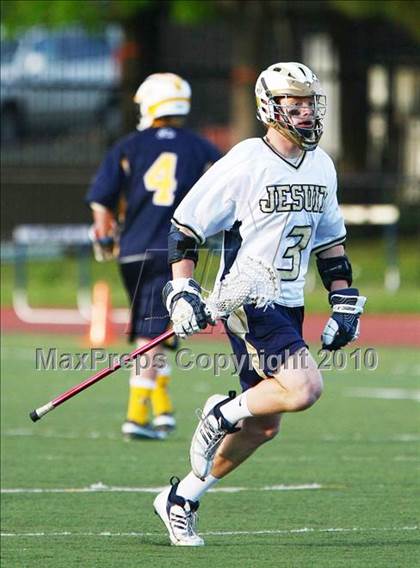 Thumbnail 1 in Bellevue vs Dallas Jesuit photogallery.