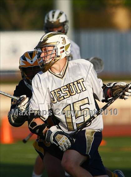 Thumbnail 1 in Bellevue vs Dallas Jesuit photogallery.