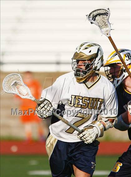 Thumbnail 3 in Bellevue vs Dallas Jesuit photogallery.