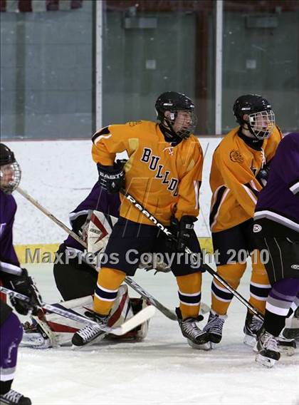 Thumbnail 3 in Hamburg vs Kenmore East (Section VI Quarterfinal) photogallery.