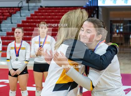 Thumbnail 1 in Polk County vs Perquimans (NCHSAA 1A Final - Awards) photogallery.