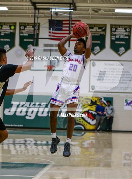 Thumbnail 3 in Freedom vs. Gar-Field (Joe Cascio Boys & Girls Holiday Basketball Tournament) photogallery.