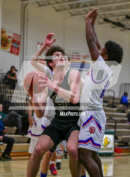 Thumbnail 2 in Freedom vs. Gar-Field (Joe Cascio Boys & Girls Holiday Basketball Tournament) photogallery.