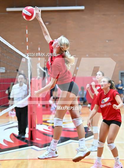 Thumbnail 2 in Ironwood vs. Chaparral (Ironwood Scrimmage) photogallery.