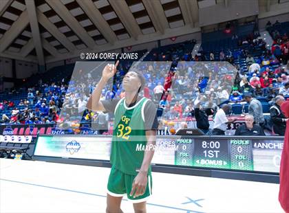 Thumbnail 2 in Greenforest vs Manchester (GHSA A Div.2 State Championship) photogallery.