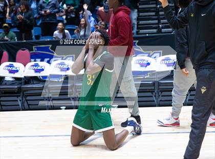 Thumbnail 3 in Greenforest vs Manchester (GHSA A Div.2 State Championship) photogallery.