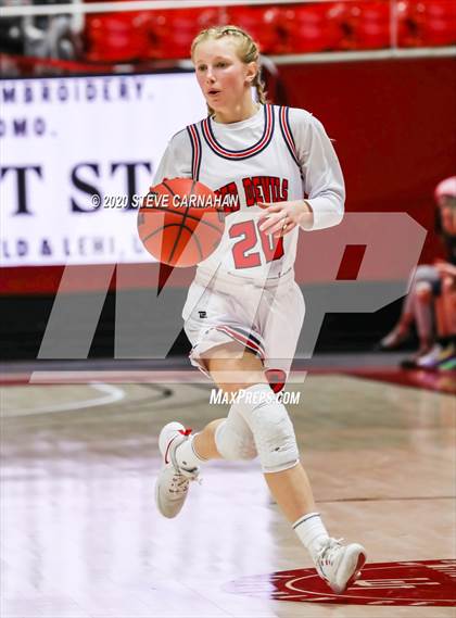 Thumbnail 1 in Skyline vs. Springville (UHSAA Quarter Final) photogallery.