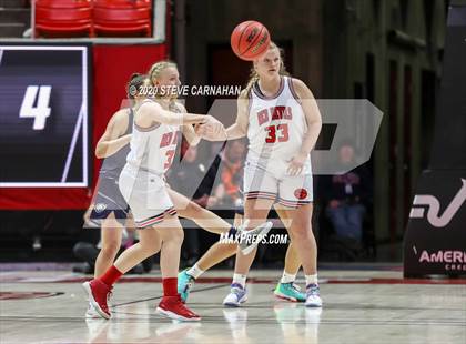 Thumbnail 1 in Skyline vs. Springville (UHSAA Quarter Final) photogallery.
