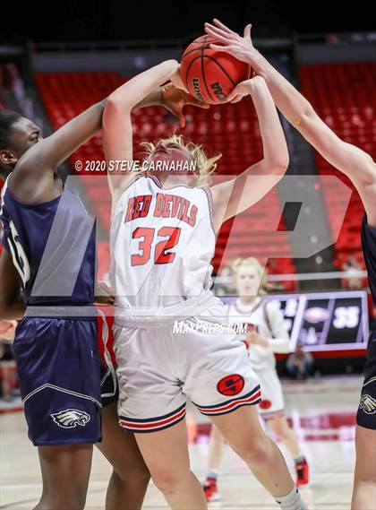 Thumbnail 2 in Skyline vs. Springville (UHSAA Quarter Final) photogallery.
