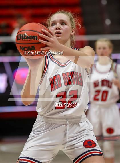 Thumbnail 2 in Skyline vs. Springville (UHSAA Quarter Final) photogallery.
