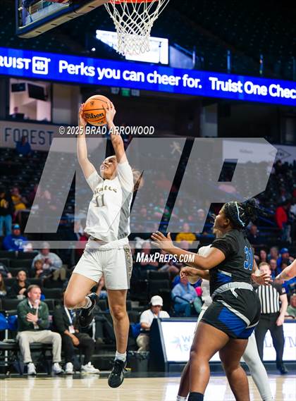 Thumbnail 3 in East Bladen vs Perquimans (NCHSAA 1A Regional Final) photogallery.