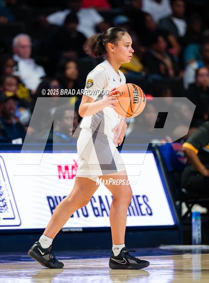 Thumbnail 2 in East Bladen vs Perquimans (NCHSAA 1A Regional Final) photogallery.
