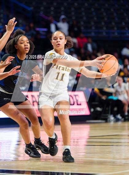 Thumbnail 3 in East Bladen vs Perquimans (NCHSAA 1A Regional Final) photogallery.