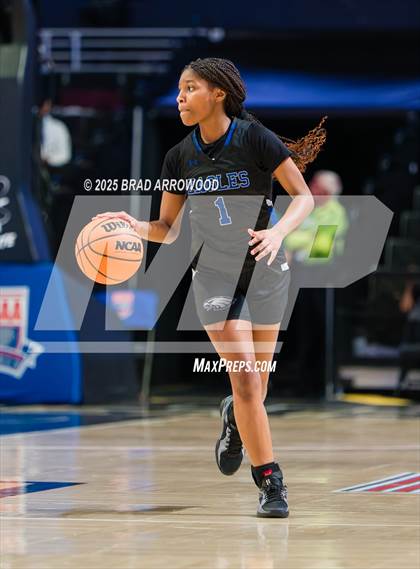Thumbnail 2 in East Bladen vs Perquimans (NCHSAA 1A Regional Final) photogallery.