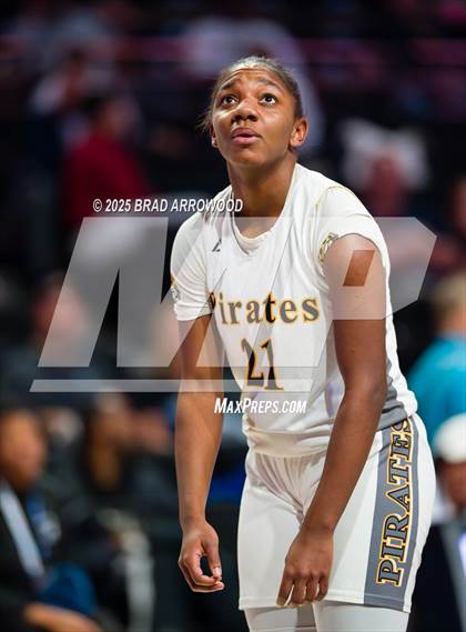Thumbnail 3 in East Bladen vs Perquimans (NCHSAA 1A Regional Final) photogallery.
