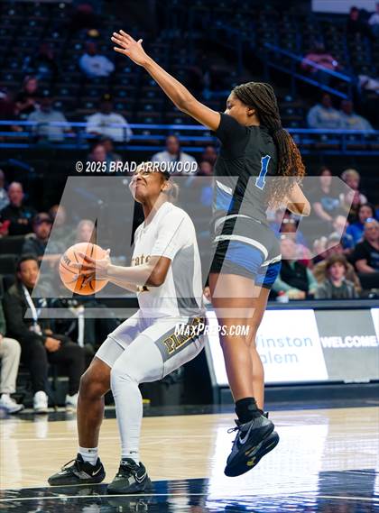 Thumbnail 2 in East Bladen vs Perquimans (NCHSAA 1A Regional Final) photogallery.