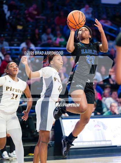 Thumbnail 1 in East Bladen vs Perquimans (NCHSAA 1A Regional Final) photogallery.