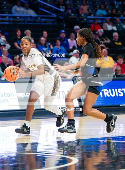 Thumbnail 1 in East Bladen vs Perquimans (NCHSAA 1A Regional Final) photogallery.
