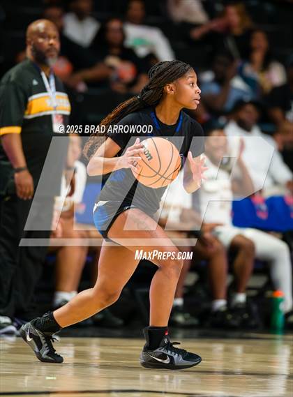 Thumbnail 1 in East Bladen vs Perquimans (NCHSAA 1A Regional Final) photogallery.