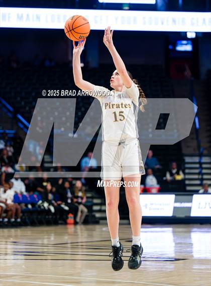 Thumbnail 3 in East Bladen vs Perquimans (NCHSAA 1A Regional Final) photogallery.