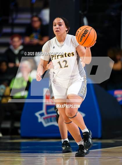 Thumbnail 1 in East Bladen vs Perquimans (NCHSAA 1A Regional Final) photogallery.