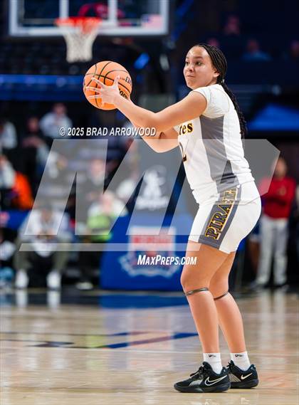 Thumbnail 2 in East Bladen vs Perquimans (NCHSAA 1A Regional Final) photogallery.