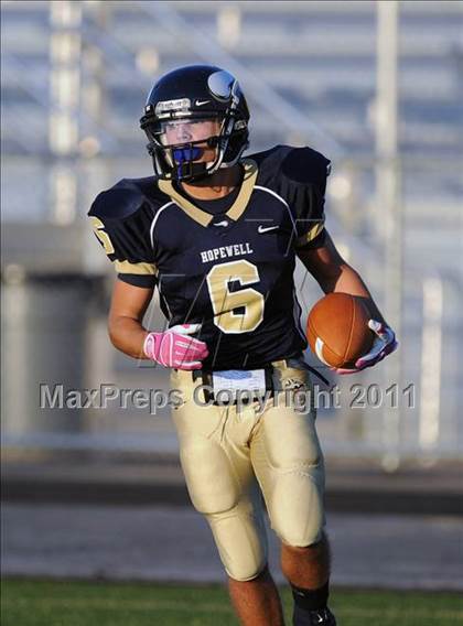 Thumbnail 3 in New Castle @ Hopewell photogallery.