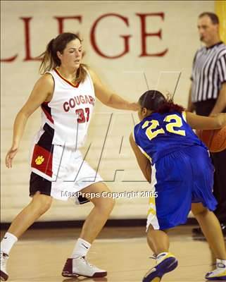 Thumbnail 1 in Carondelet vs Pinole Valley (D2 Sec. Final) photogallery.