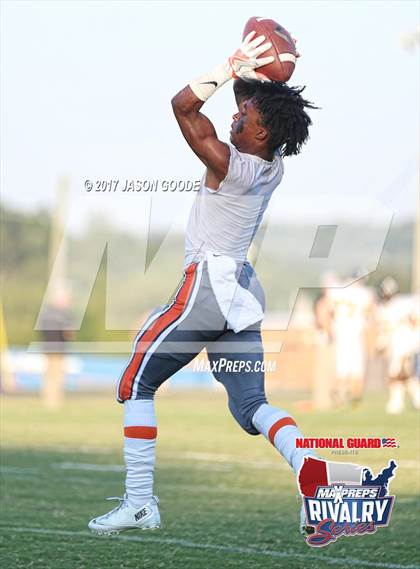 Thumbnail 3 in Hendersonville @ Beech (2016 MaxPreps Rivalry Series)  photogallery.