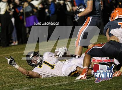 Thumbnail 3 in Hendersonville @ Beech (2016 MaxPreps Rivalry Series)  photogallery.