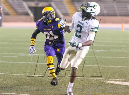Thumbnail 2 in Karr vs. Crowley (LHSAA Division 4A Round 2) photogallery.