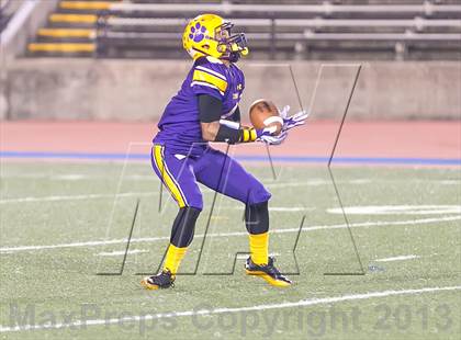 Thumbnail 1 in Karr vs. Crowley (LHSAA Division 4A Round 2) photogallery.