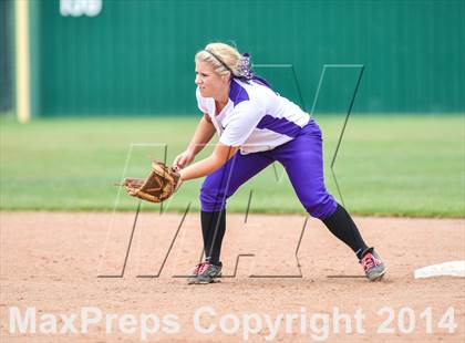 Thumbnail 3 in Wylie vs Hallsville (UIL 4A Regional Quarterfinal Playoff) photogallery.