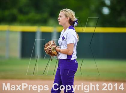 Thumbnail 2 in Wylie vs Hallsville (UIL 4A Regional Quarterfinal Playoff) photogallery.